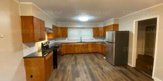 $950 - 2 bedroom / 1 bathroom home with a bonus loft! Gallery 24