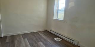 109-111 S Walnut Street Gallery 8