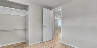 Fantastic 2br/1bath Duplex in LEALMAN HIGHLANDS, St Petersburg! Gallery 12