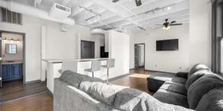 32 Peachtree Street NW Gallery 6