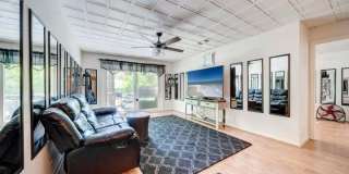 105 Allen 65 Avenue Gallery 9
