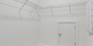 2 Bedroom Home with Bonus Office! Gallery 23