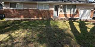 Charming 3-bedroom, 1-bath Gallery 1