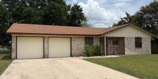 Relocate with Ease! Stylish Mid-Term Rental, All Utilities and Lawn Care Included! Gallery 1
