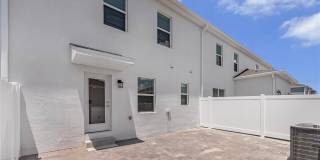2136 RIDER RAIN Lane Gallery 13