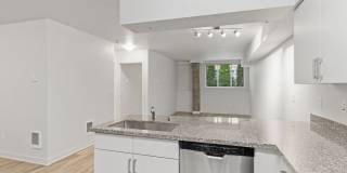 Park Metro Gallery 18