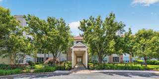 2111 GANTON GRN #208E Gallery 1