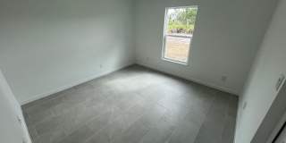 2 Bed-1 Bath Bright & Modern Home in Desirable Lehigh Acres! Gallery 10
