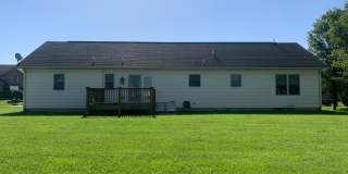 CONTRACT PENDING!! Lovely single family, brick rancher home with 3 beds/2.5 baths!! Gallery 5