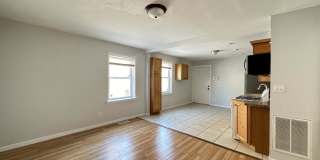 2456 Clybourn Gallery 9