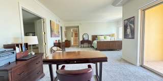 Seasonal/short term 3/2 renovated Ritz Carlton beauty with long water views Gallery 33