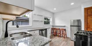 5505 South Boulevard Gallery 11