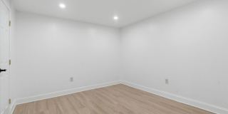 1006 PINE Street Gallery 13