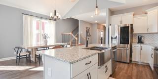 Pet Friendly Three Bedroom! Gallery 6