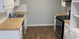 4006 Watkins Avenue Gallery 7