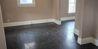 Charming 4-Bedroom Property in Prime Location Gallery 4