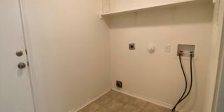 3 Bed w/ Study, 2 Bath House Gallery 13