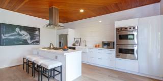 465 S Sherbourne Dr Gallery 6