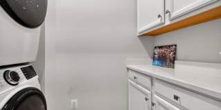 Luxurious 3 Bed 2.5 Bath Townhome In Beautiful Foster's Glen Gallery 28