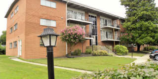 Riverside Park Gallery 110