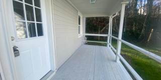 1 Story House with Hardwood Floors Gallery 1