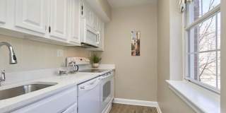 1322 FORT MYER Drive Gallery 9