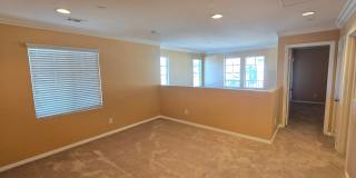 Beautifully maintained 2-bedroom, 2.5-bath with Loft • 1,504 sqft & 2-car garage. Gallery 28