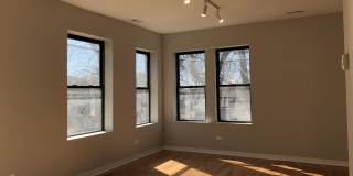 4821 N Christiana Ave Gallery 3