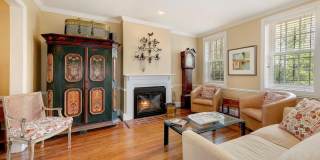315 CONSTITUTION AVE NE Gallery 5