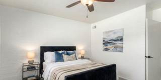 4848 N Woodmere Fairway Gallery 16