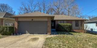 1413 S Ventura Ave Gallery 1