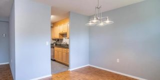 887 Farmington Avenue Gallery 7