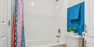 Glen at Highpoint Gallery 25