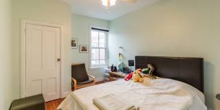 5 Bedroom Townhouse in Spruce Hill Gallery 30