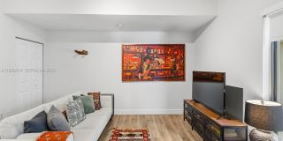 2400 Brickell Ave Gallery 18