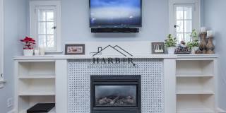 Updated Craftsman Living: 2BR/2BA + Den in NW Rochester Gallery 5