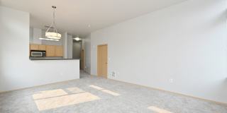 Spacious 2BR/1.75BA Condo in Convenient Location (Central District) Gallery 12