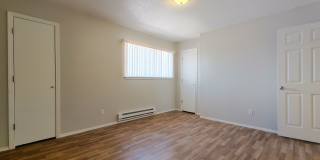 Home @ Valencia Gallery 19