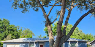 Gorgeous 3 Bed/2Bath with Lawn Care Included!! Gallery 20