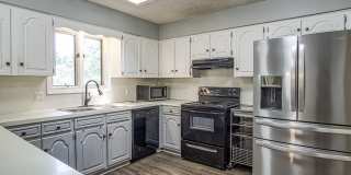 Lake DeSoto Area | Home |Unfurnished Gallery 10