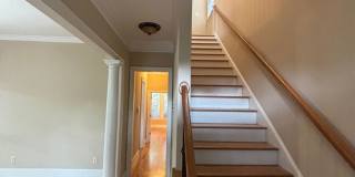 Spacious 4 Bed, 2.5 Bath Home Near Devine Street | Available July 1 Gallery 4