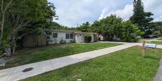 Pompano Beach Rental: 3 Bedrooms + Flexible Den - NO HOA - MOVE IN TODAY! Gallery 3