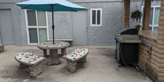 Beautiful, recently remodeled 1 bedroom 1 bathroom condo available now - MOVE IN SPECIAL Gallery 17