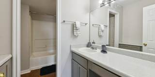 The Leonne Apartments Gallery 14
