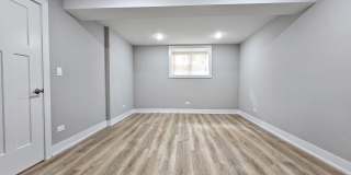 426 W Belden Ave Gallery 18