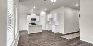 Adorable Brand New NE Edmond Gallery 11