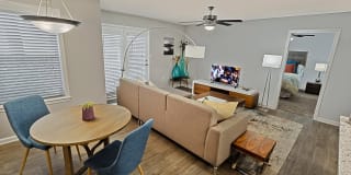 The Carlyle at Perimeter Apartments Gallery 20