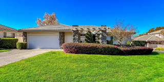 Luxury Living in one of Napa Valley's Most Prestigious Gated Commmunities Gallery 1