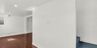 114 W Windsor Avenue Gallery 31