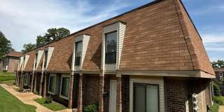 2BD/1.5BA Townhouse located in Germantown! Gallery 1